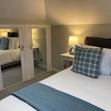 Peacock Guest House Largs Esterno foto